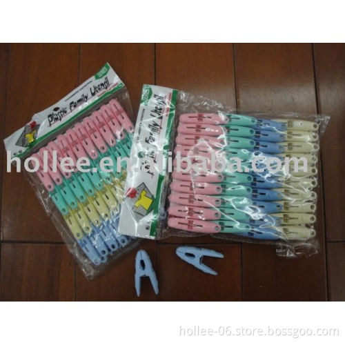 plastic clothes clip